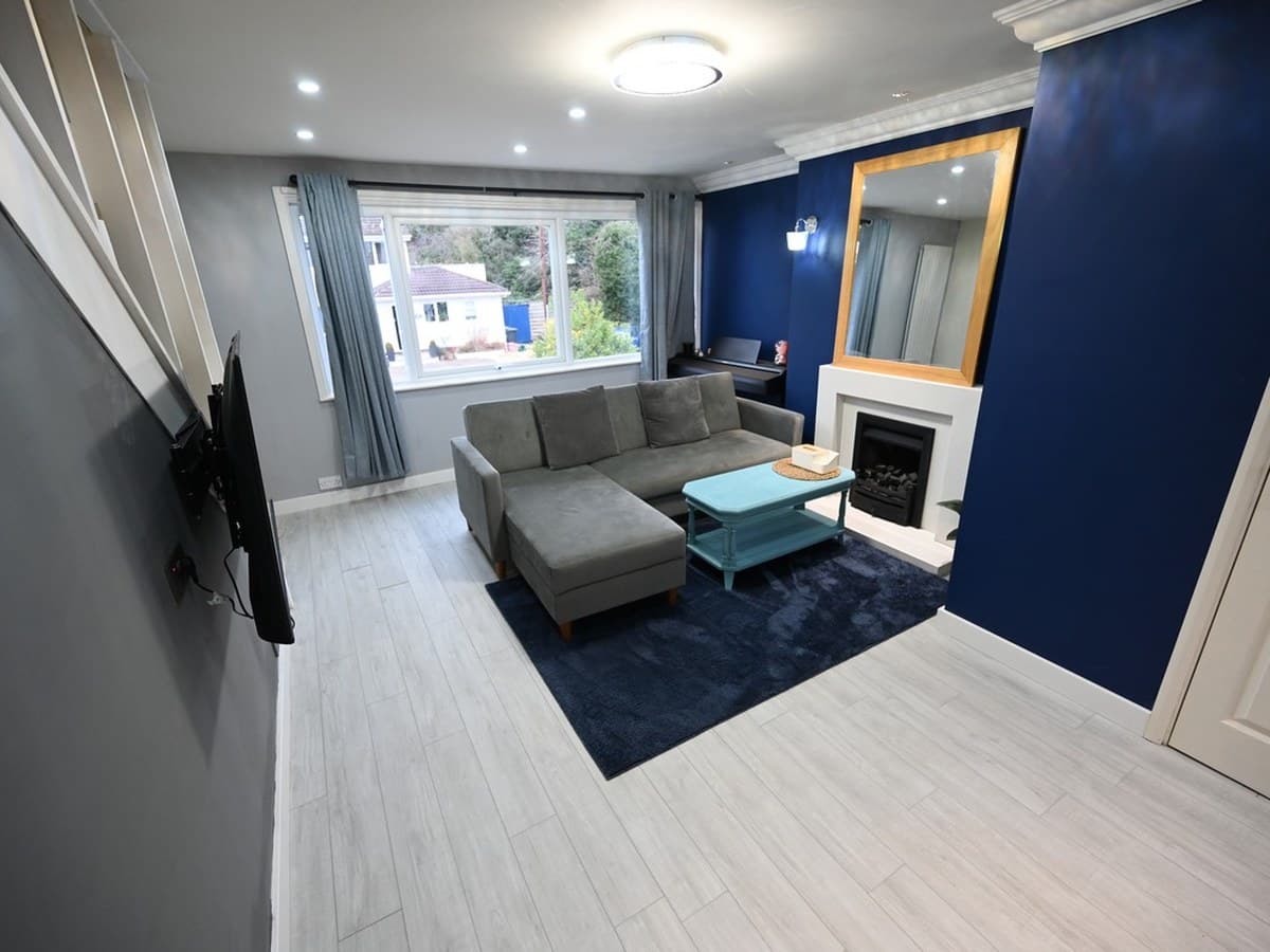 Short-let house, Warwick